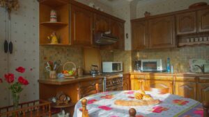 photo of a kitchen